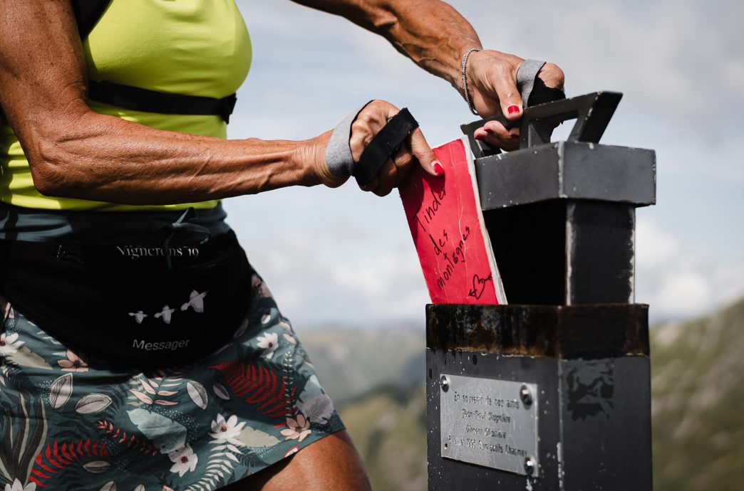 拼盘 未签  瑞士“山间Tinder”  助登山客找真爱