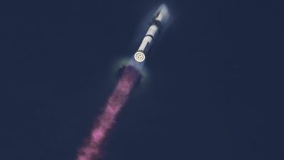 视频| SpaceX巨型火箭星舰第十次试飞 成功溅落印度洋