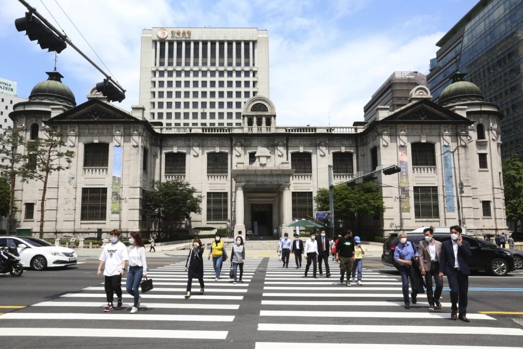 拼盘） 韩国京畿道政府试行“周休2天半” 每周工作35小时