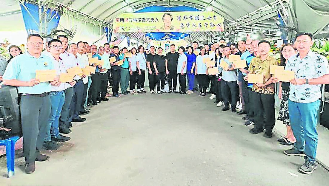 拿督吴亚烈母亲出殡