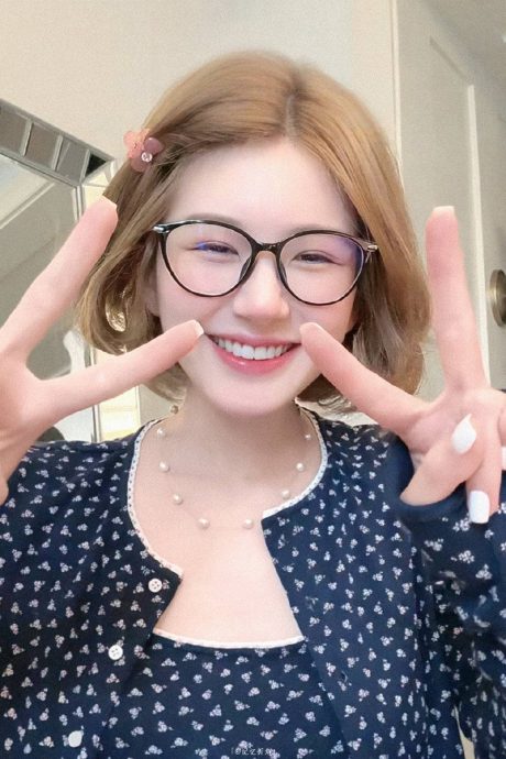 挖“杨幂15年前霸气金句” 对比赵露思喊:学着点