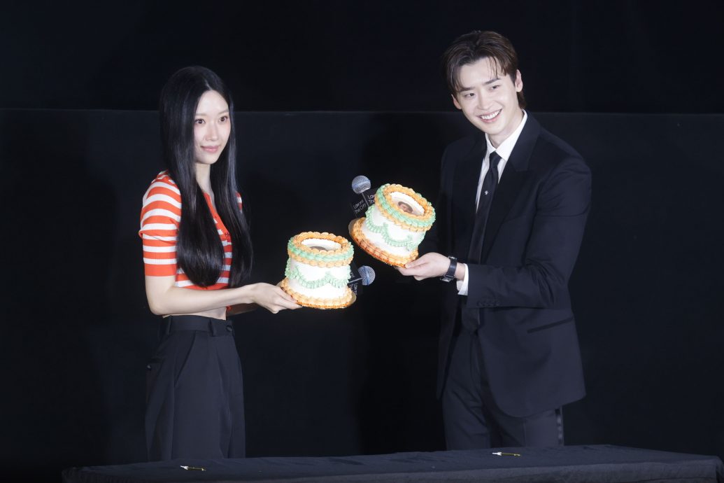 文佳煐曝因“欧巴”接演《瑞草洞》 李钟奭吃货上身直奔火锅