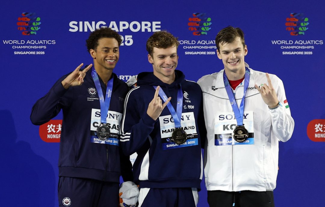 新加坡世界水上运动锦标赛| 徒弟包揽男200米混泳三甲  名帅鲍曼续擦亮招牌