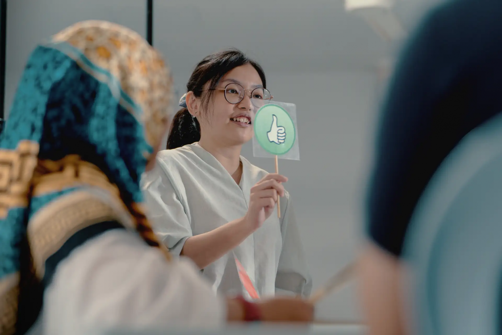 暖势力 / “微光成海”小人物推动社区变革 用行动说话 改写未来