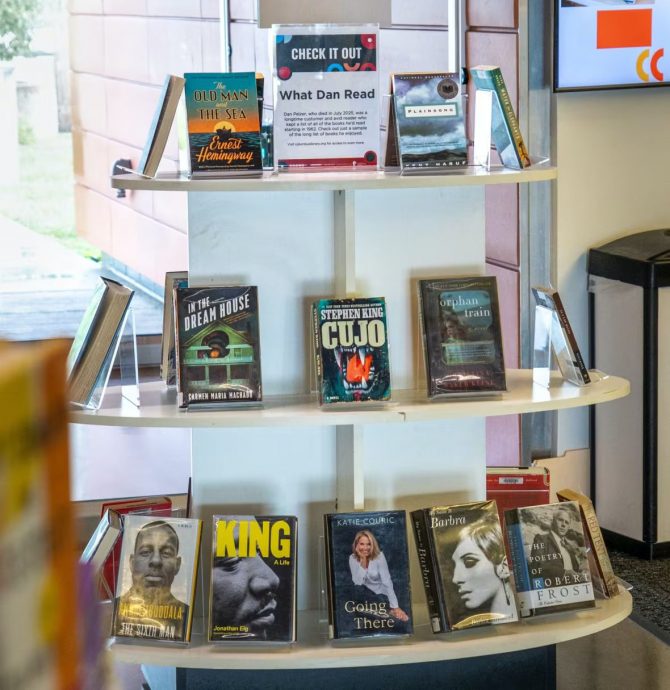 暖势力  一生读了3599本书  美国92岁老人手写书单激励无数人