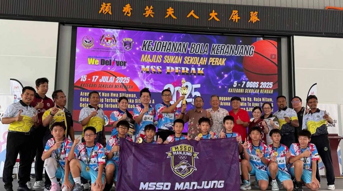 曼绒小学男女篮球队 创连夺4届学联赛冠军记录