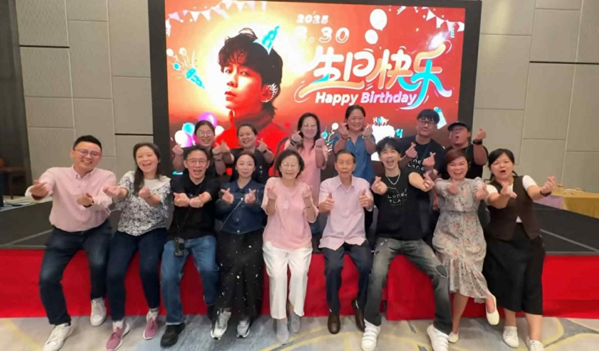 朱浩仁爱国歌曲献大马 许亮宇参与国庆游行喊爽