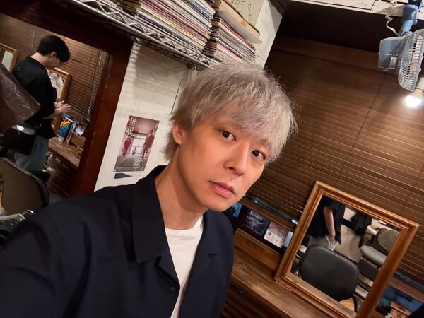 朴有天一头银发遭酸爆　韩媒：快速老化