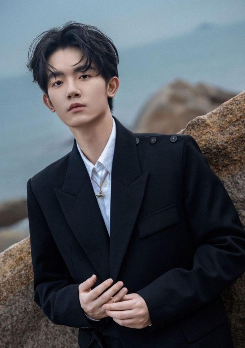 李明德砸车泄愤 遭判入狱6个月