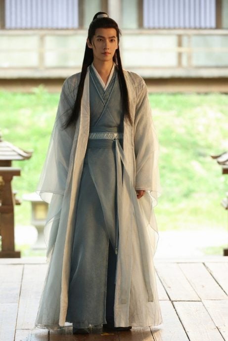 杨洋自揭左腿“几乎动不了” 恐难再拍武侠剧