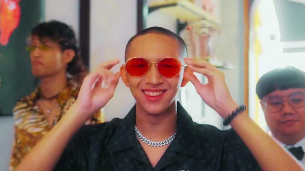 林佚／吃鸡饭，两盘