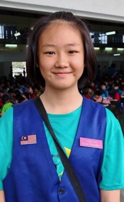 柔04头 :本报活动:“亮睛睛、看清清”全国小学护眼运动巡回列车开到国光二校