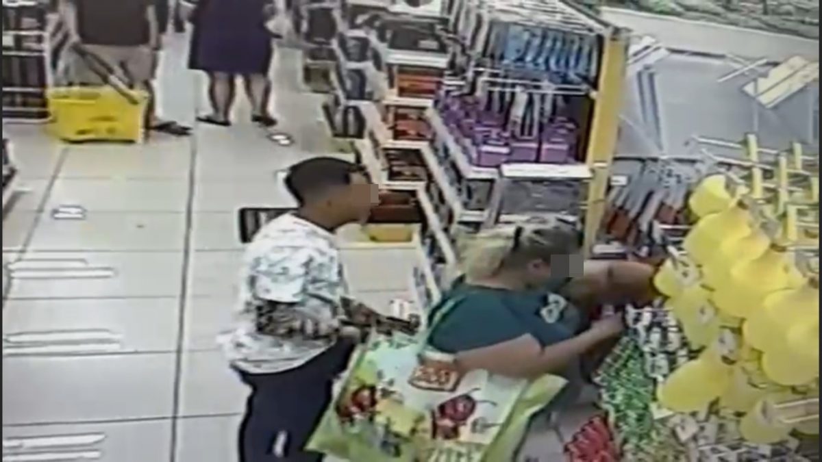 男子假试穿工业鞋伙同两女偷窃 1分钟熟练作案疑惯犯