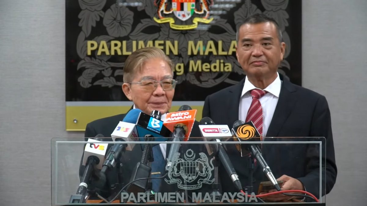 梁金福 伍薪荣 宣誓就任上议员   承诺延续为民发声理念