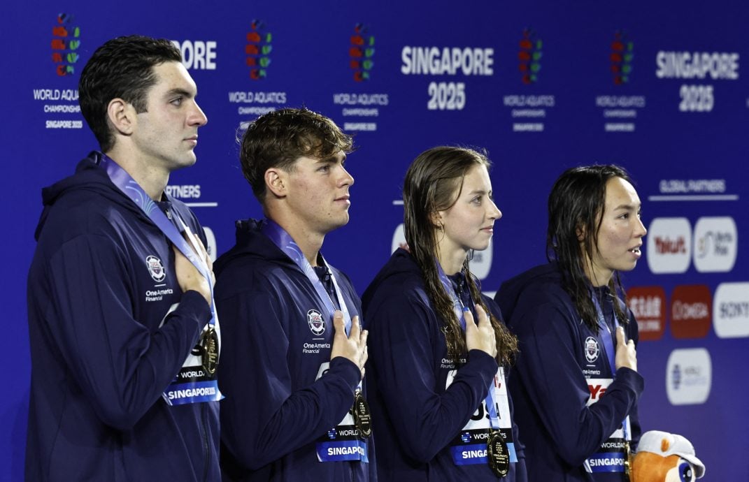 水上运动世锦赛|（险胜澳加双姝）女800自泳7度封后  勒德茜基捍卫王者地位