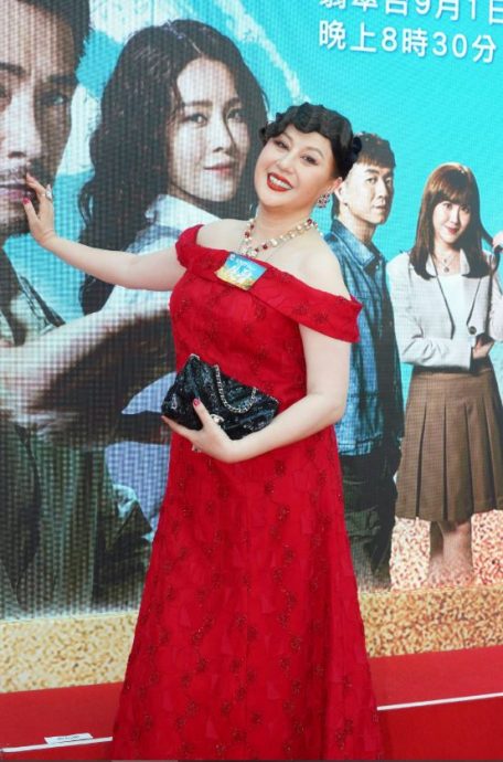 江希文冻龄惹火身材惹赞叹 网民呼唤帮姐减肥