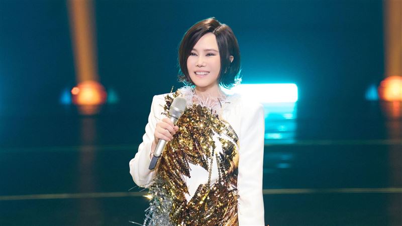 江蕙唱到一半大地震 全场警报1万人手机大响