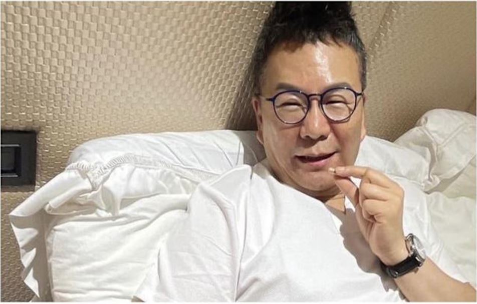 沈玉琳抗癌暴瘦 病房中一家团圆