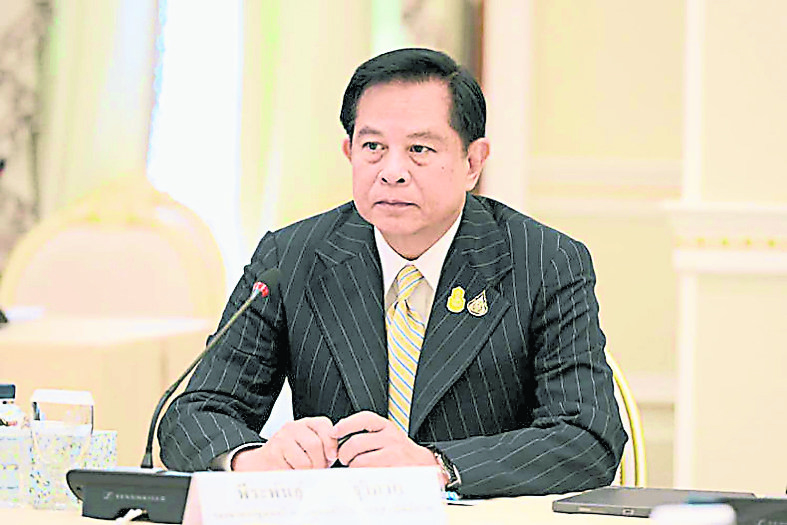 泰国掀争相战 在野党促4个月内大选