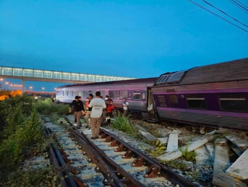 泰国火车出轨“暴冲撞月台”车厢歪斜至少9伤