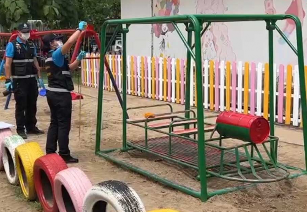 泰女童“帮同学推”摇摇椅遭反弹重击肝脏破裂身亡