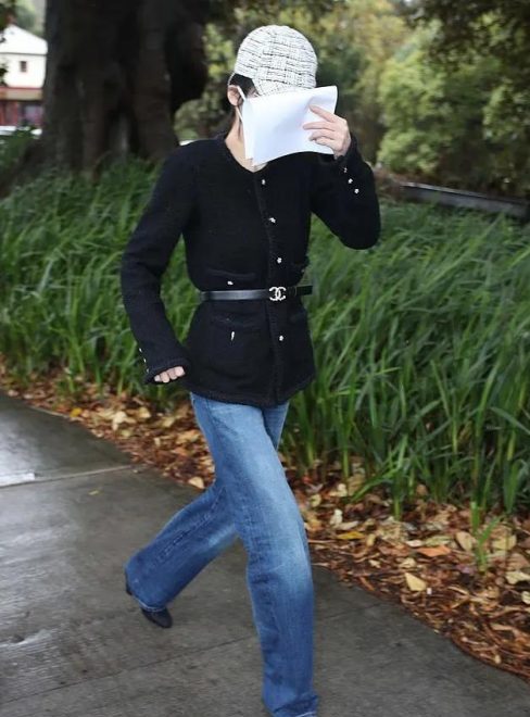 澳洲23岁华裔女开豪车撞马赛地 巨额财富来源成谜