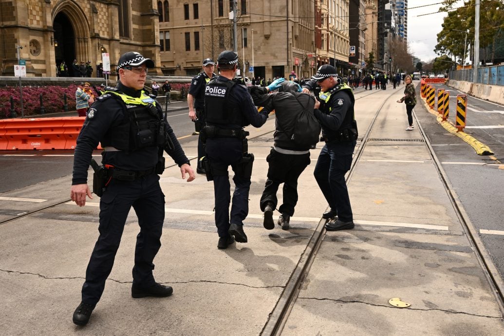 澳洲多城爆发反移民示威 墨尔本华人社区吁勿外出