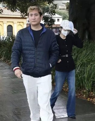 澳洲富人区撞人案首次开庭 神秘女豪车主透过视像应讯