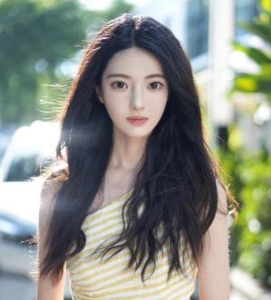 爆许凯劈腿只因好玩 前女友公开“整蛊”计划