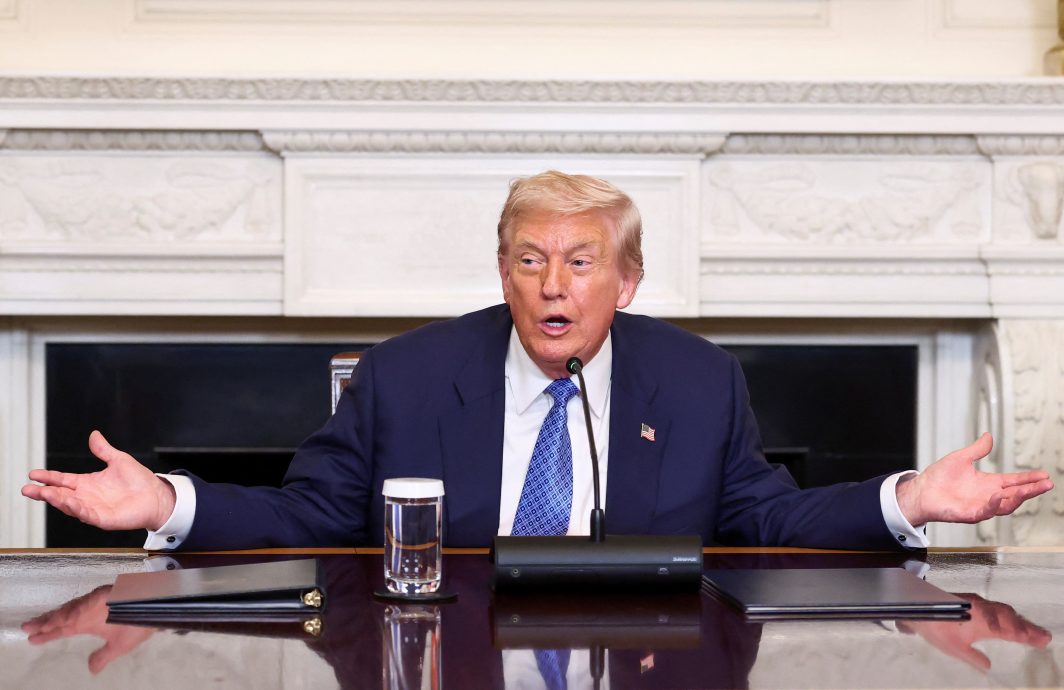 特朗普:若法院裁定关税违法 美国恐再陷经济大萧条