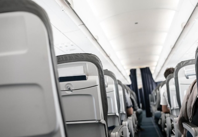 **狮城二三事**涉迪拜飞狮城商务舱偷窃  25岁中国男落网