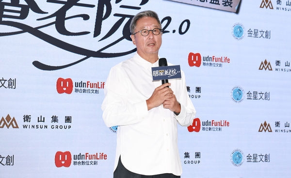 王伟忠忧心曝S妈需要帮助 鼓励小S重返工作岗位