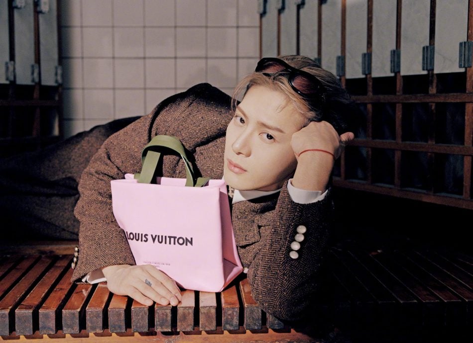 王嘉尔食物中毒送医 签名会紧急取消 