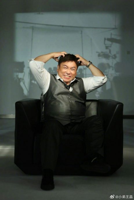 王晶爆富豪遗产分配 坐实李嘉欣夫妇月领百万