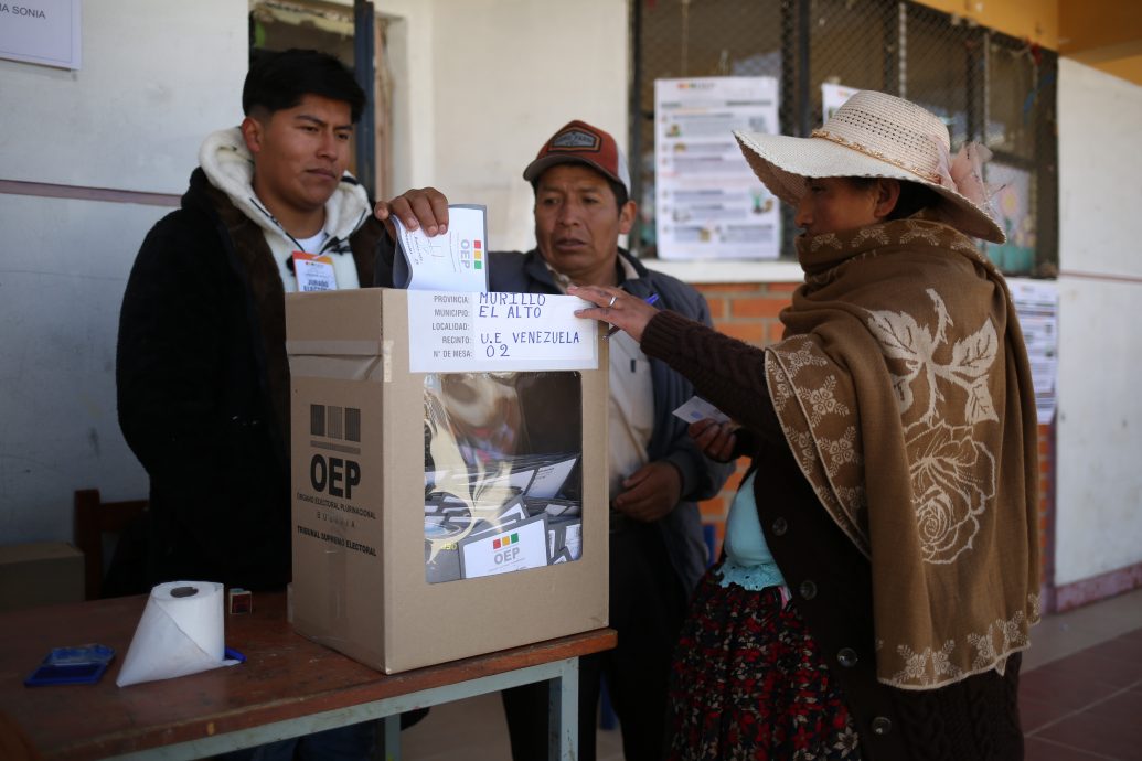 玻利维亚总统选举将进行第二轮投票