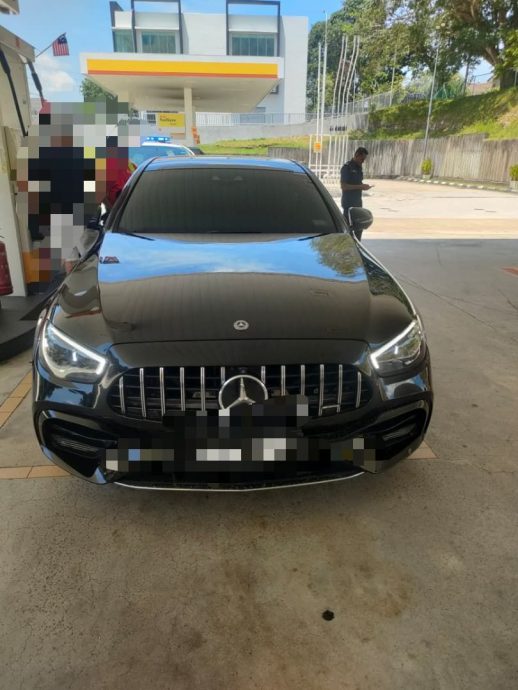 甲陆路交通局扣押4辆百万豪车 