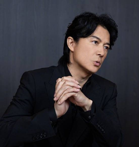 疑出席女主播酒局开黄腔 福山雅治卷“性接待”风波