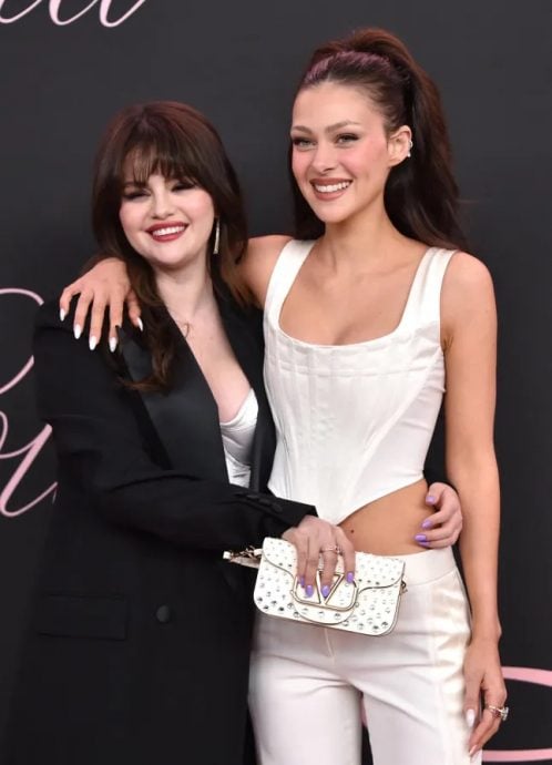 疑受够妮歌拉太爱出锋头 赛琳娜切割布鲁克林夫妇