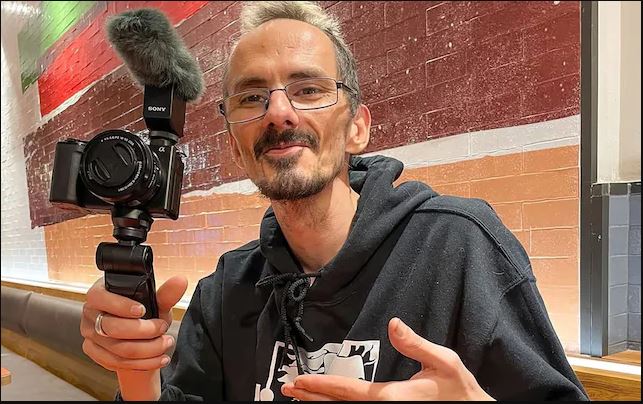 直播受虐吸流量 法网红猝死惹关注