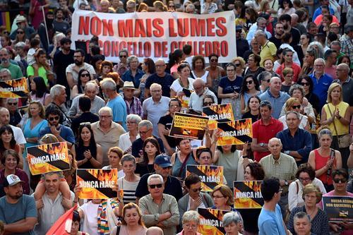 看世界两图)欧洲林火今年已焚毁逾100万公顷山林 创历史新高