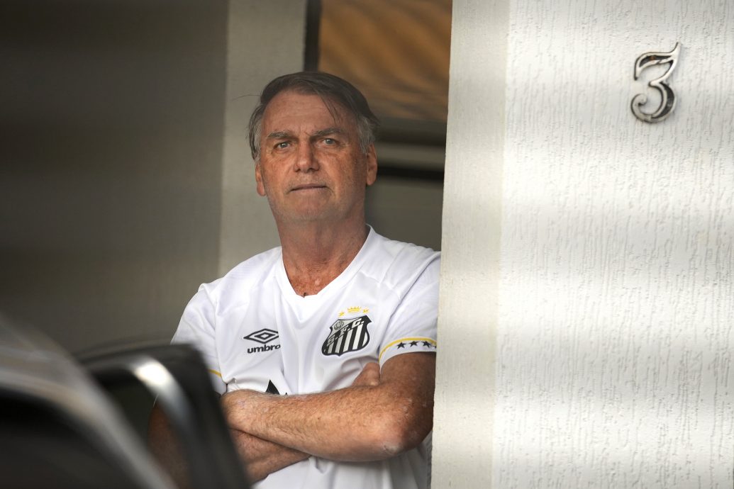 看世界)博尔索纳罗居家监禁　法官严查进出车辆防潜逃