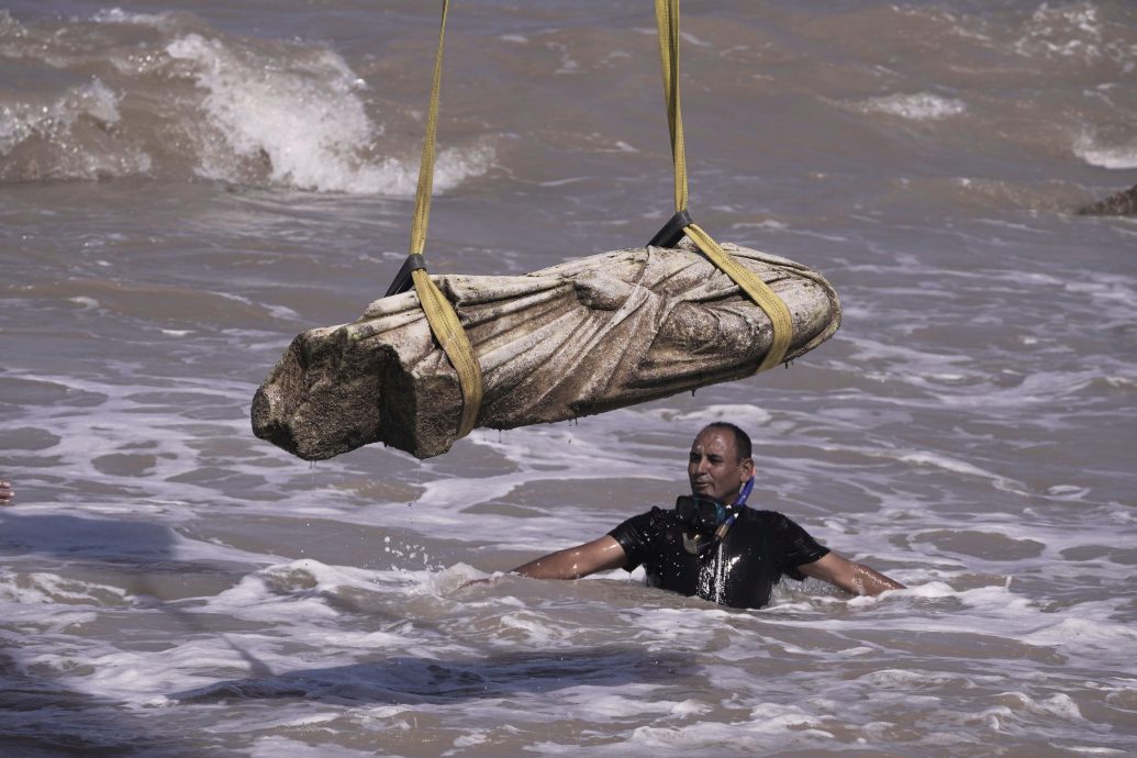 真实版亚特兰提斯! 埃及海底捞出“2000年古城”画面曝光