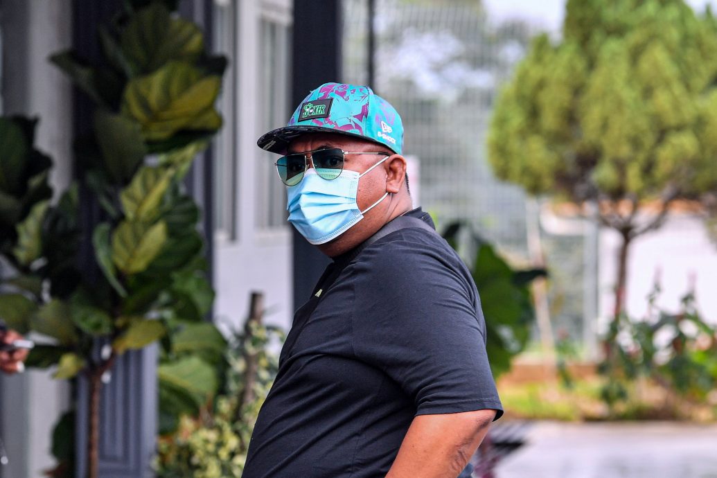 移民局官员涉抢劫外籍男子　不认罪遭拒保释