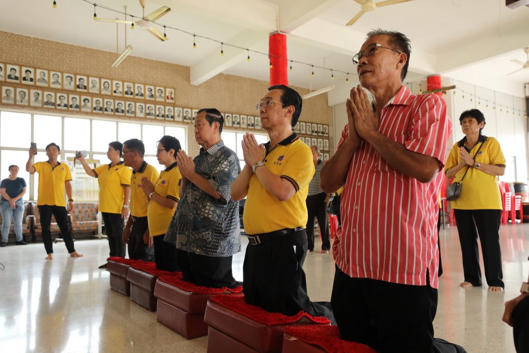 紫芳阁闹双包|大都会/me03头/紫芳阁风波-场面
