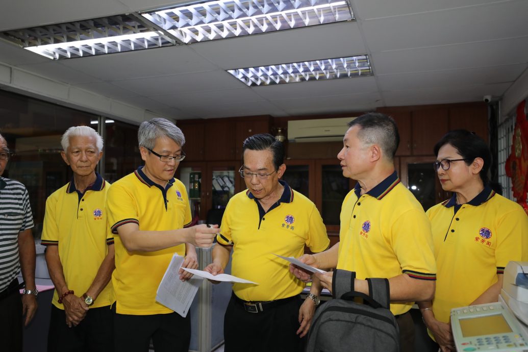 紫芳阁闹双包|大都会/me03头/紫芳阁风波-场面