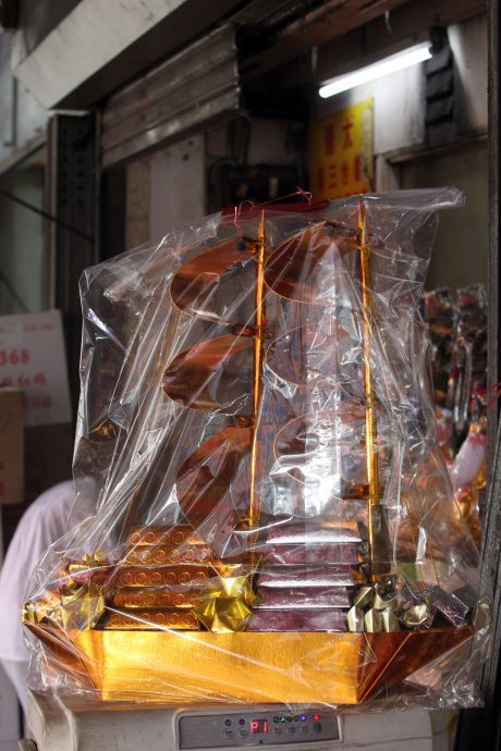 纸扎大士爷传承乏力 老师傅：订单再多也难完成