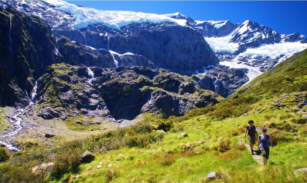 纽西兰总理：外国游客到最热门景点要付费