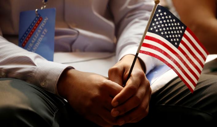 美国移民局更新政策:社媒反美反犹言论纳入居留权审核