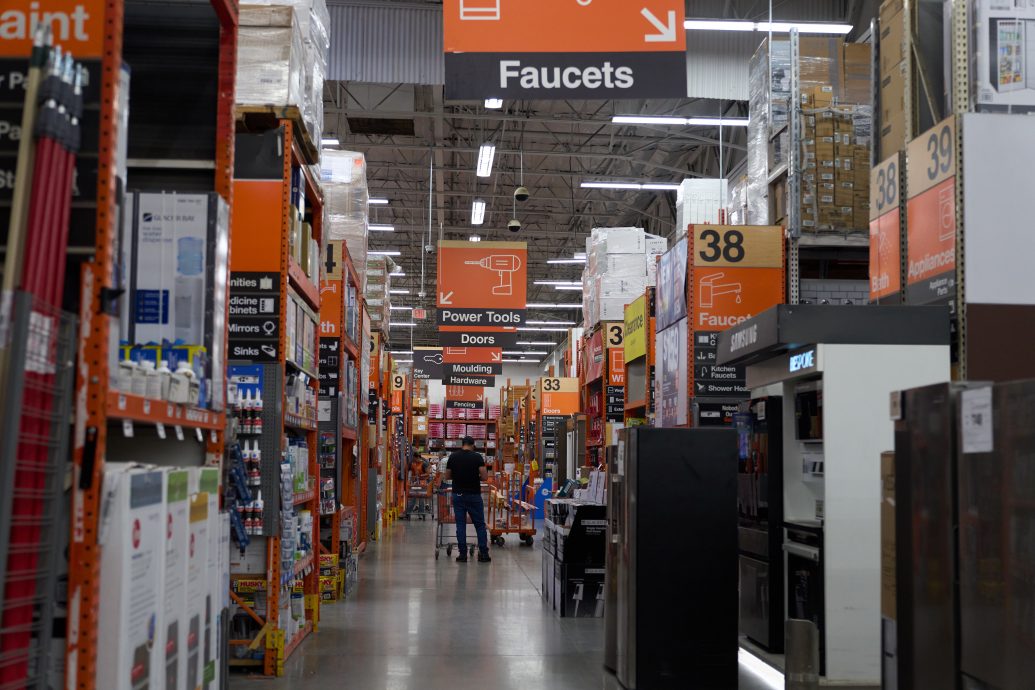 美扩大钢铝关税范围50%关税清单暴增400项 冲击亚洲出口商