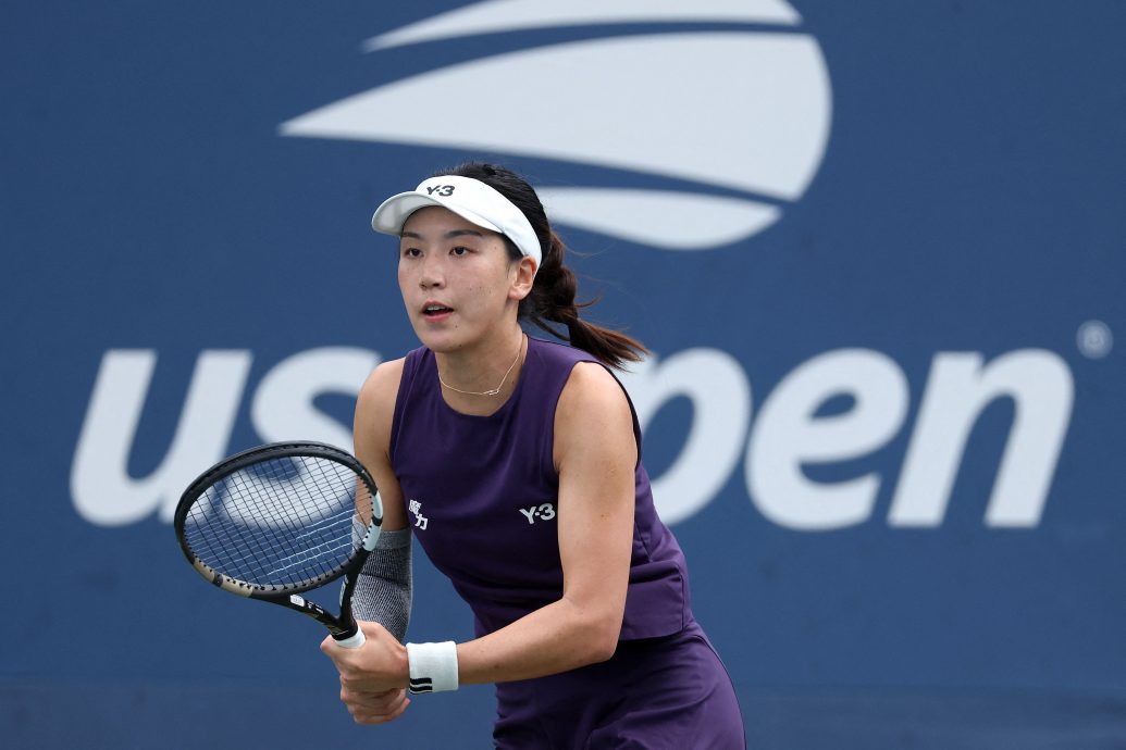 美网公开赛| 光头亮相成全场焦点  阿卡：喜欢我的新发型吗？